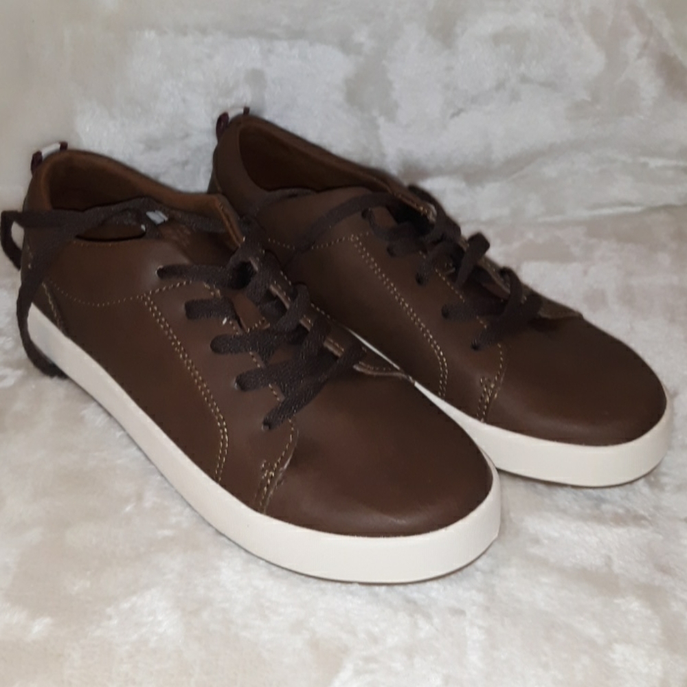 NIB Boys Sperry Shoes Size 3 'Cruise Brown'